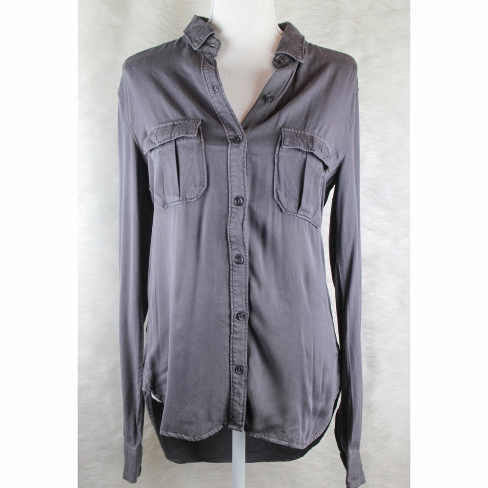 AEO Gray Boyfriend Button Down Blouse